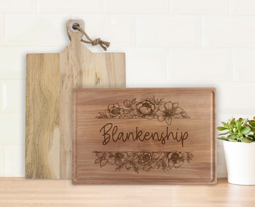 CUTTING BOARD WITH LAST NAME